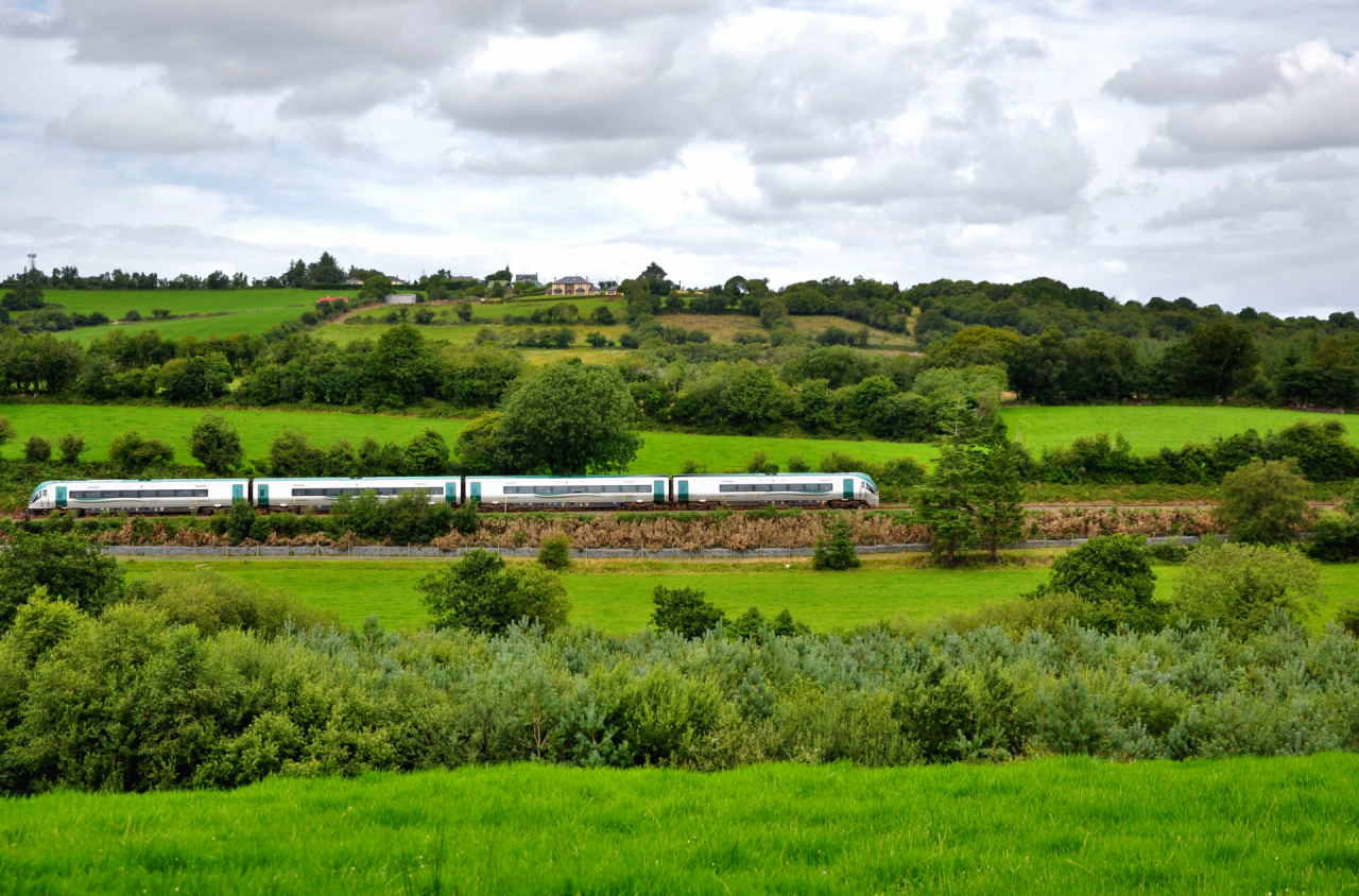 scotland and ireland train tours