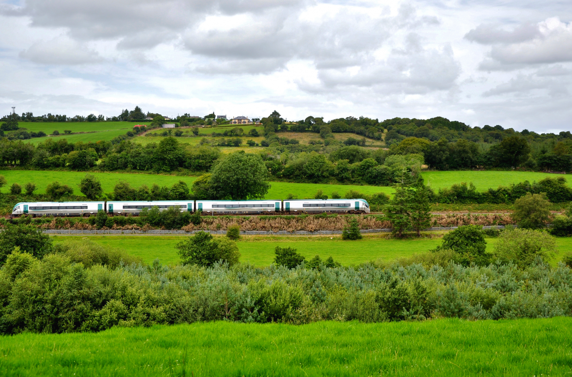 train tours of ireland