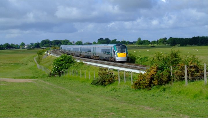 ScenicTrain